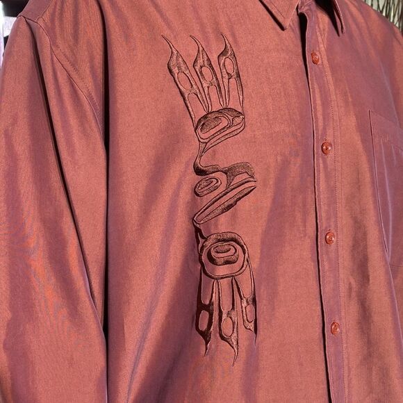 Dorothy Grant Haida First Nations Embroidered Casual Dress Shirt Raven - Picture 2 of 11